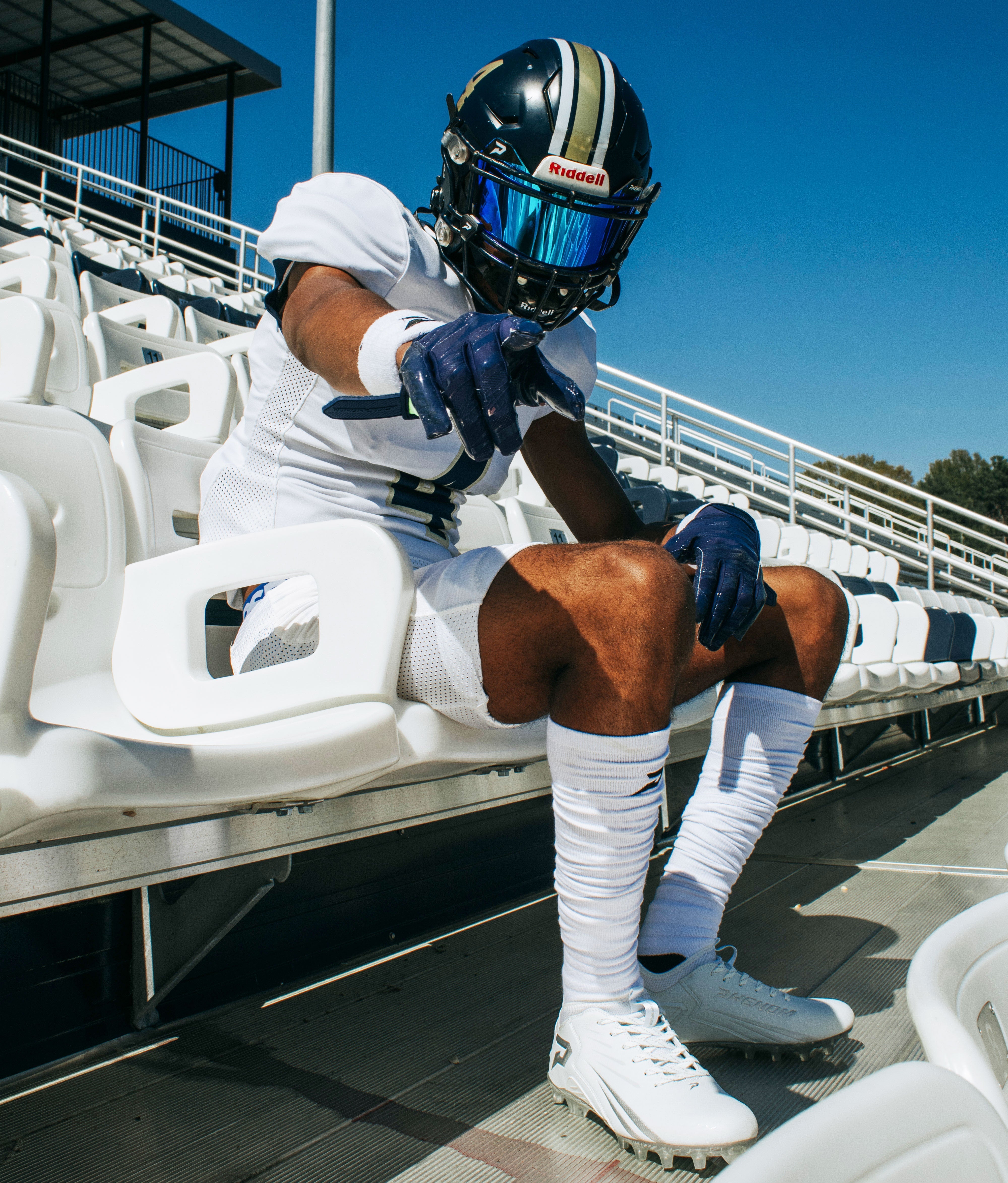 Quantum Speed: Football Cleats - White - HECOstix