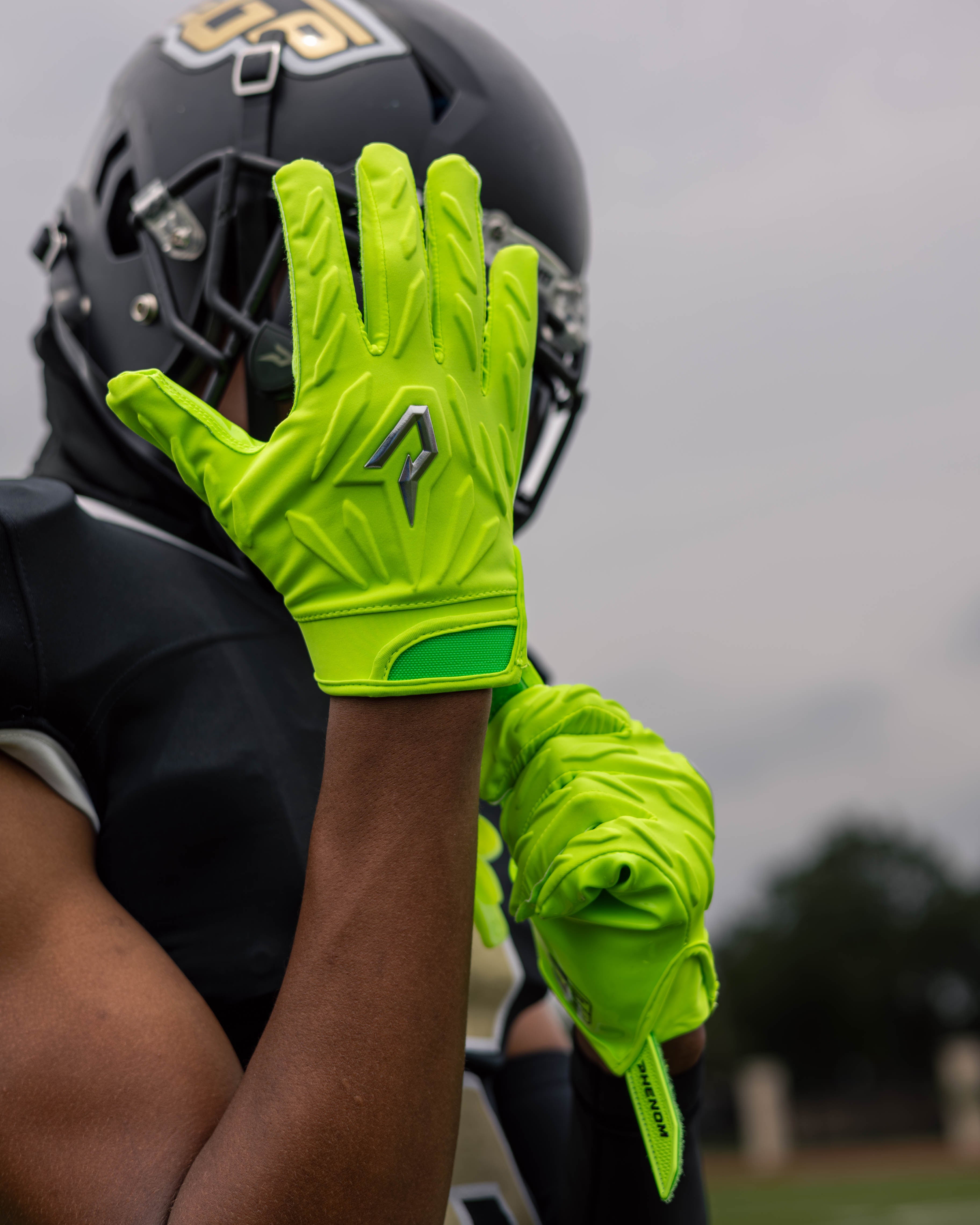 All green football gloves online